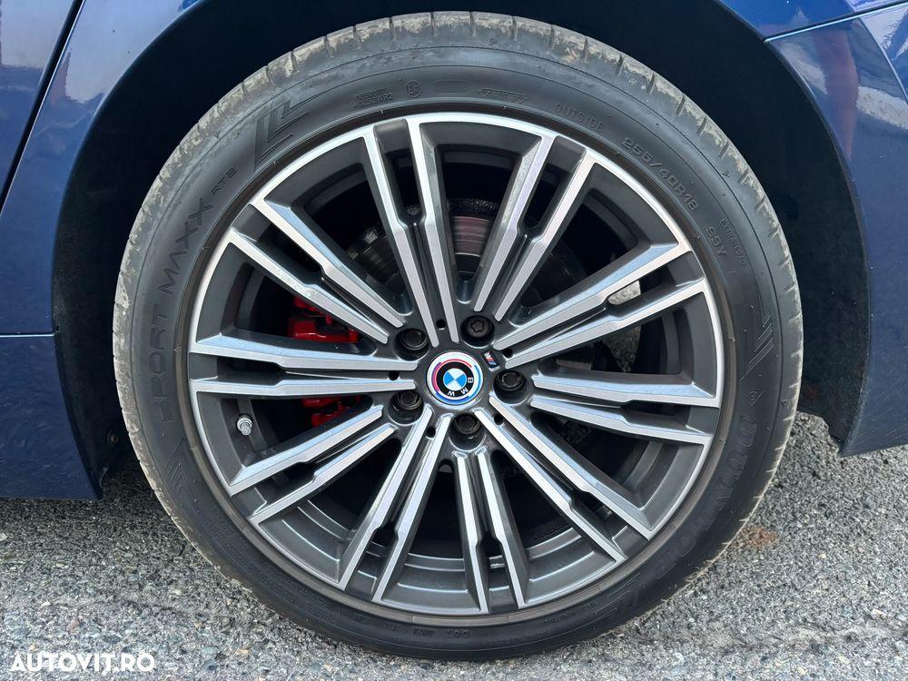 BMW Seria 3 318d MHEV - 11