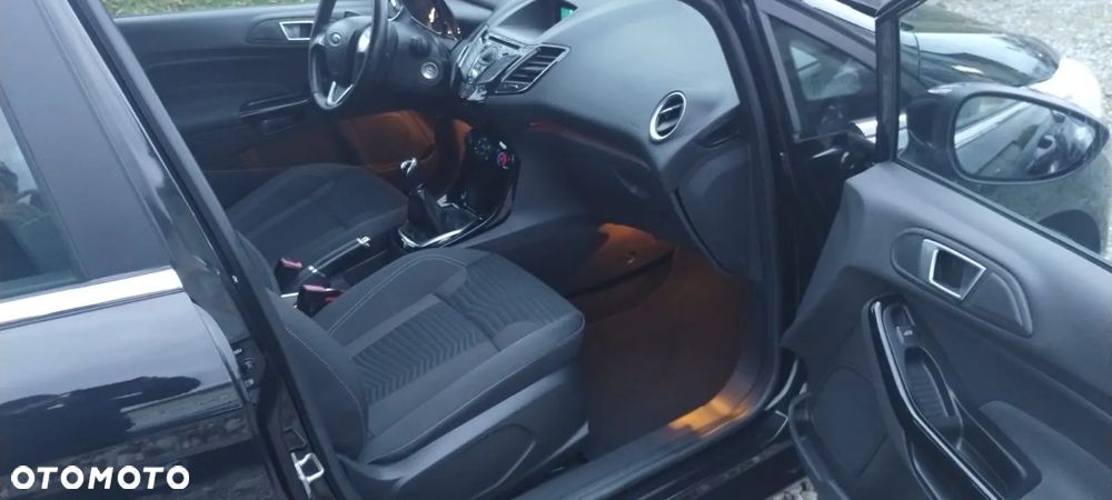 Ford Fiesta - 14