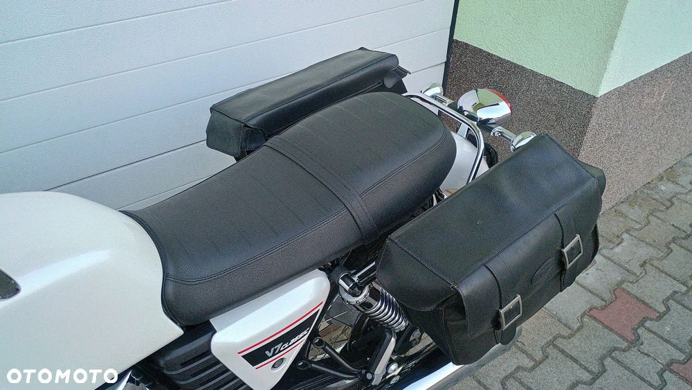 Moto Guzzi V7 - 8