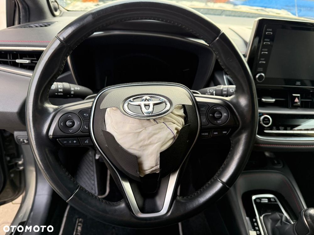 Toyota Corolla 2.0 Hybrid Executive - 12