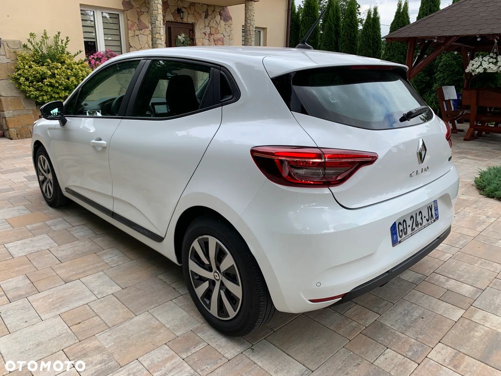 Renault Clio E-TECH 140 INTENS - 10