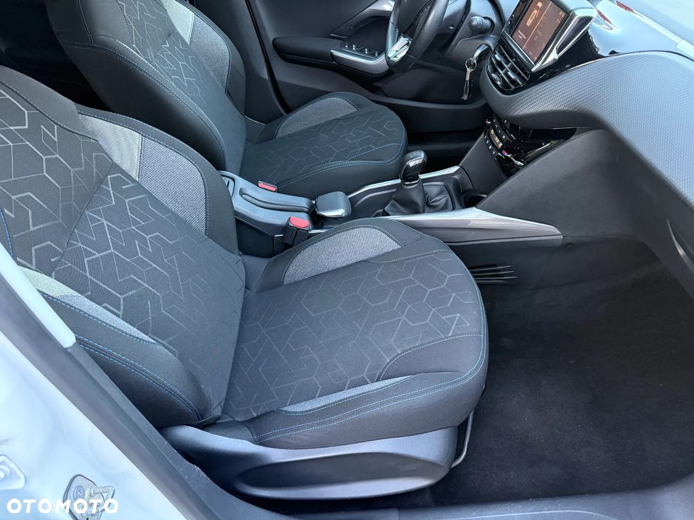 Peugeot 2008 - 22