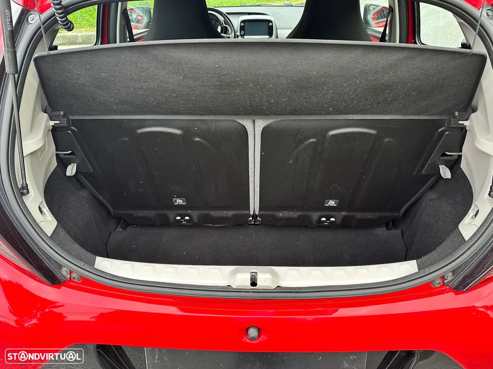 Toyota Aygo x-play - 20