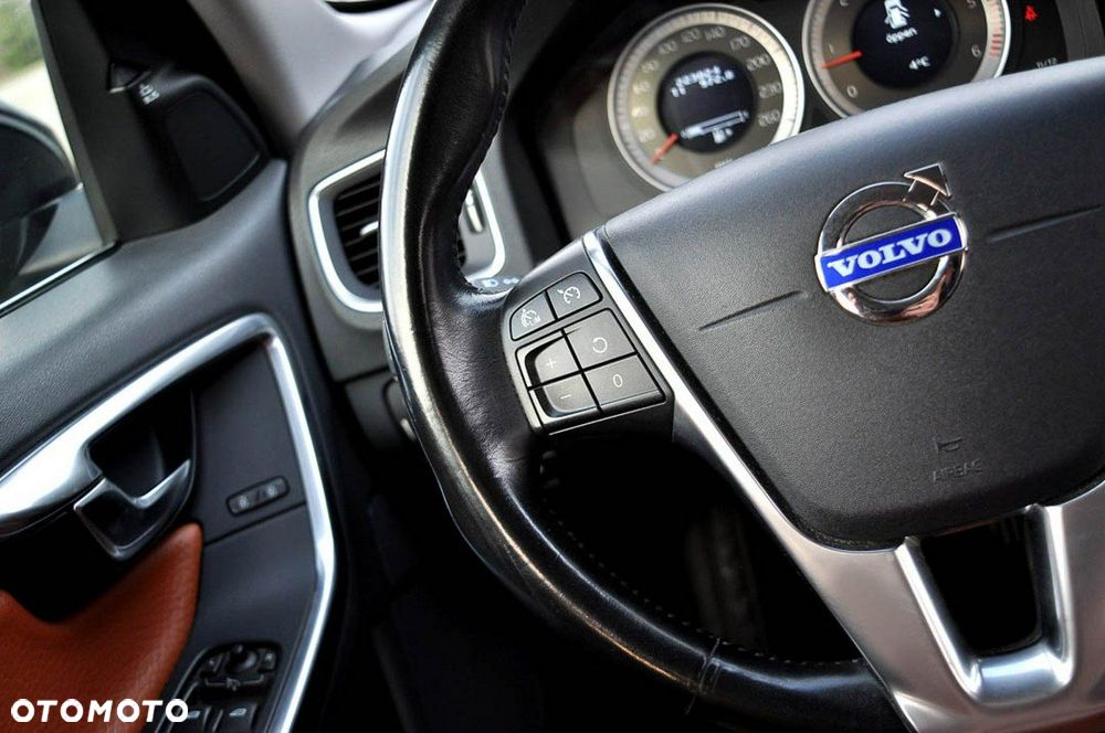 Volvo V60 D3 Momentum - 18