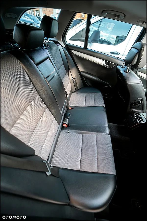 Mercedes-Benz Klasa C - 35