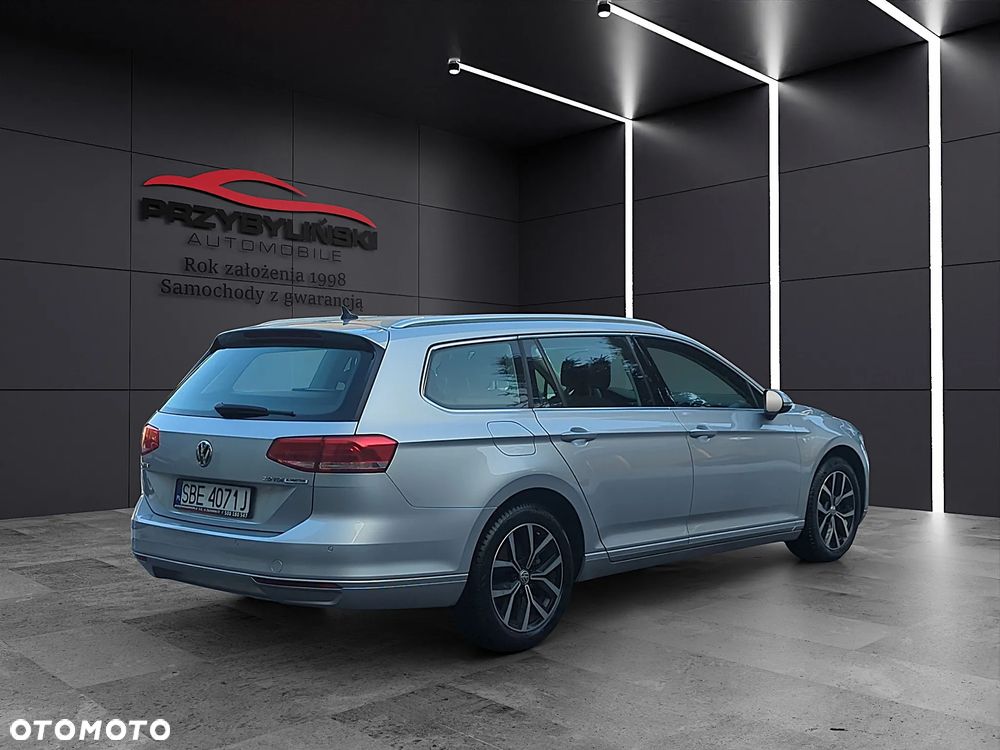 Volkswagen Passat - 9