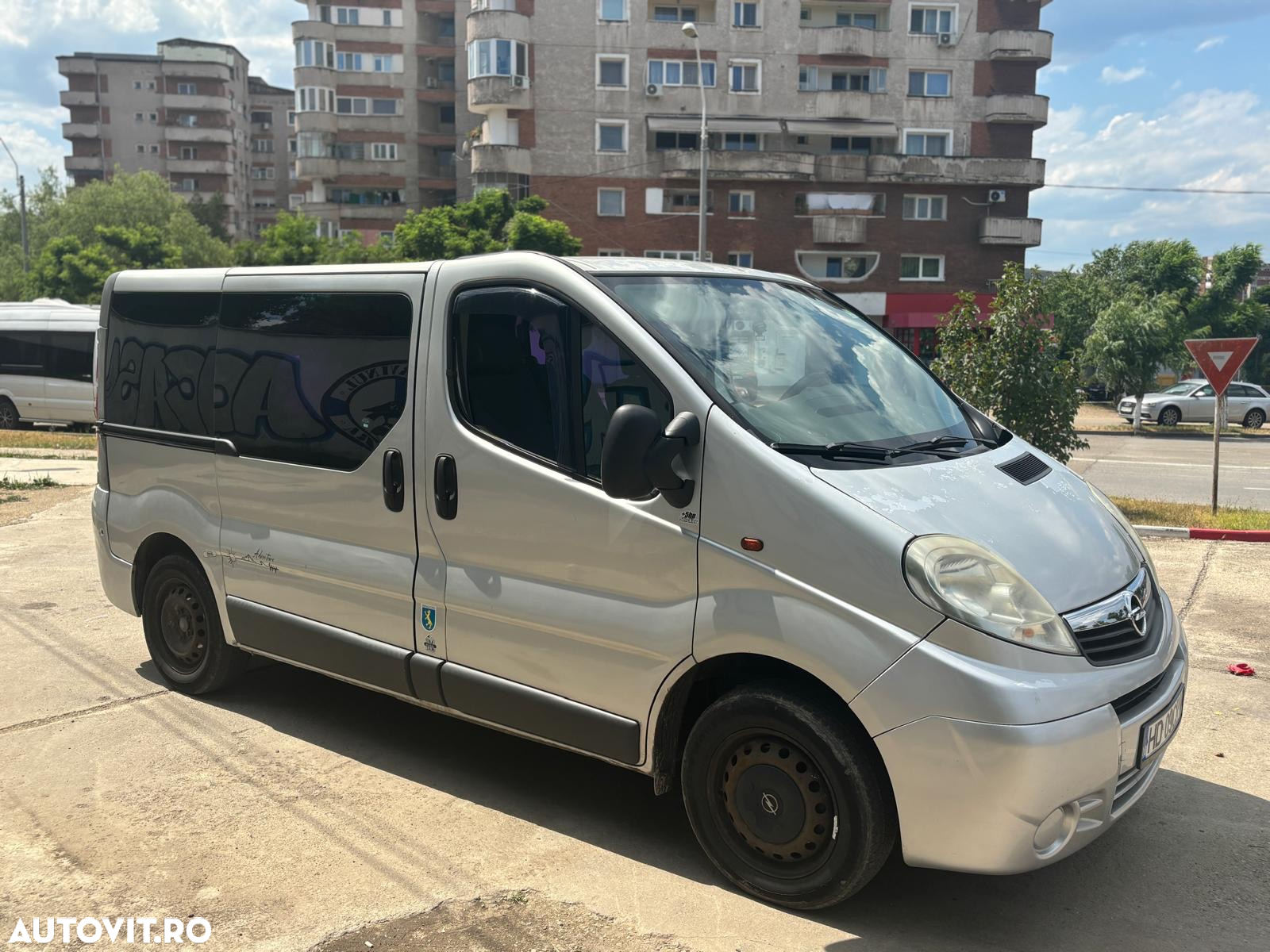 Opel Vivaro 2.0 CDTI L1H1 - 2