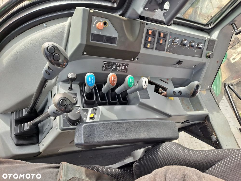 Valtra T120 - 14