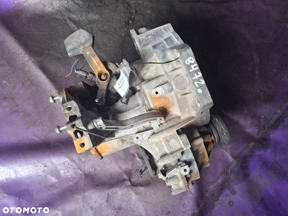 VW PASSAT B6 1,9 TDI BXE 105KM SKRZYNIA BIEGÓW  BXE 5B - 5