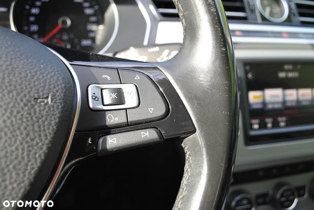 Volkswagen Passat 1.4 TSI (BlueMotion Technology) Comfortline - 22
