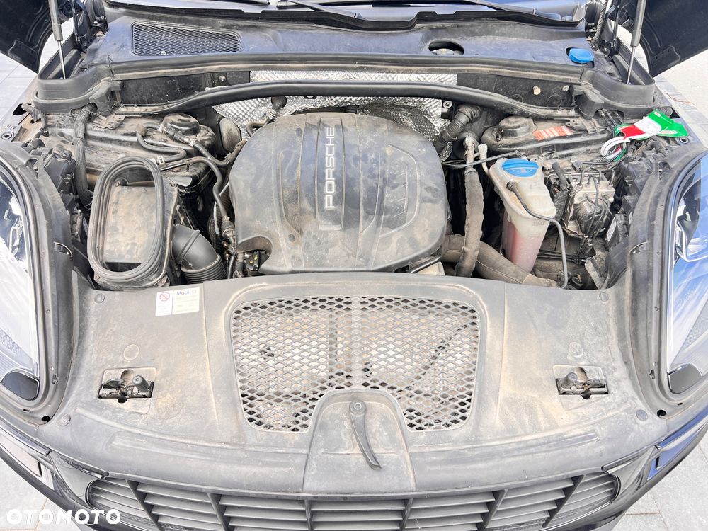 Porsche Macan Standard - 25