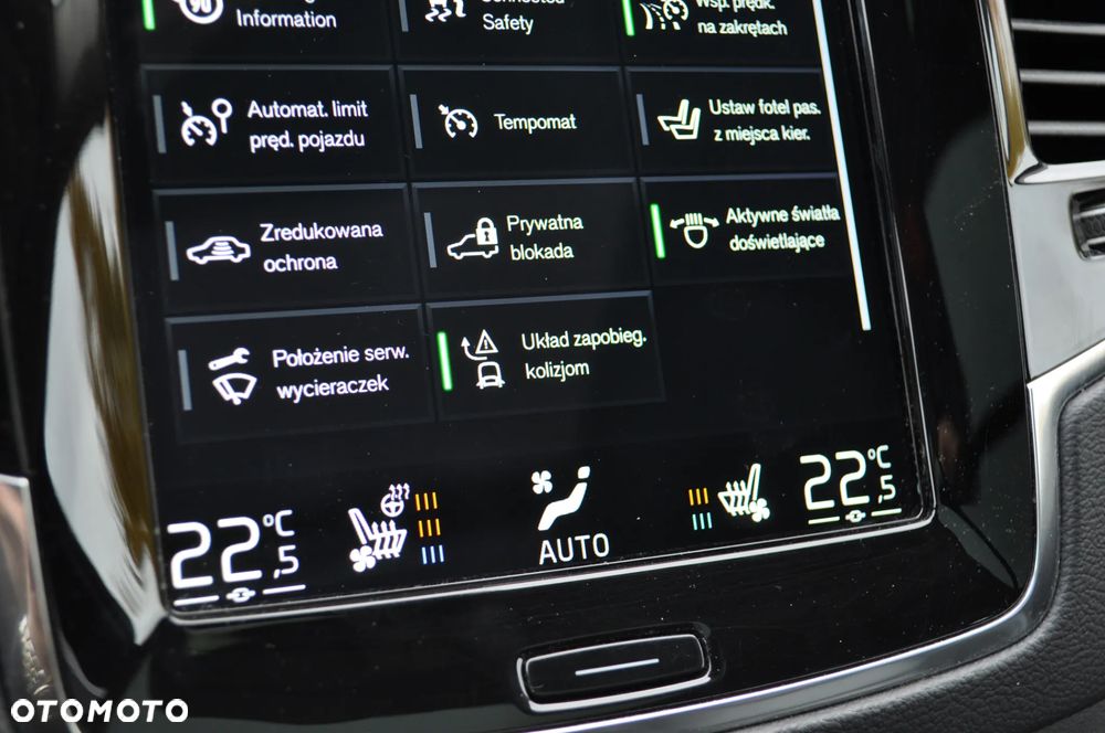 Volvo XC 90 T8 AWD Plug-In Hybrid Inscription 7os - 17