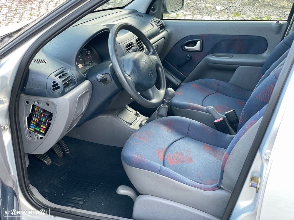 Renault Clio 1.2 - 7