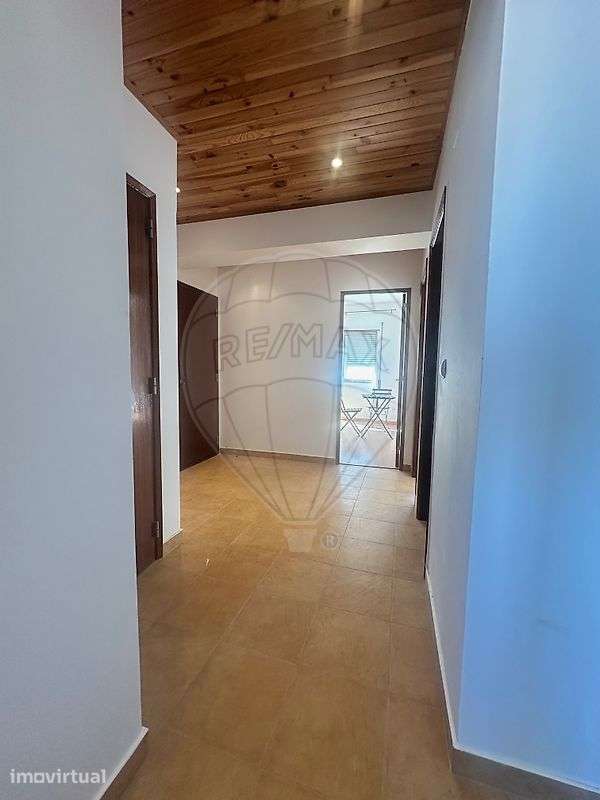 Apartamento T2 para arrendamento - Grande imagem: 5/12