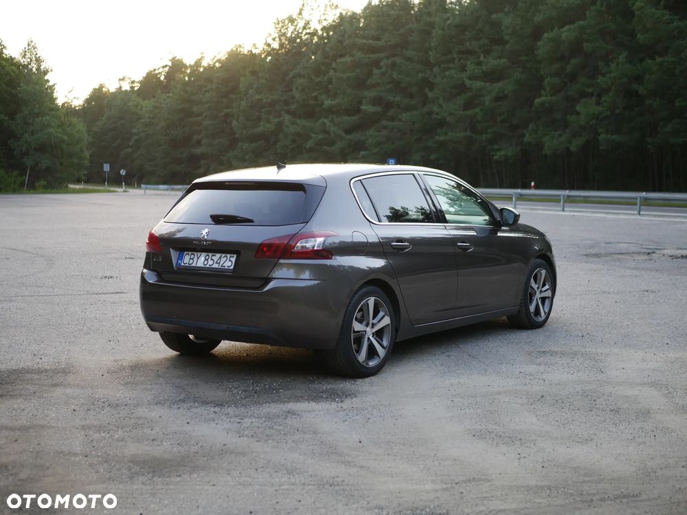 Peugeot 308 1.6 e-HDi Allure S&S - 6