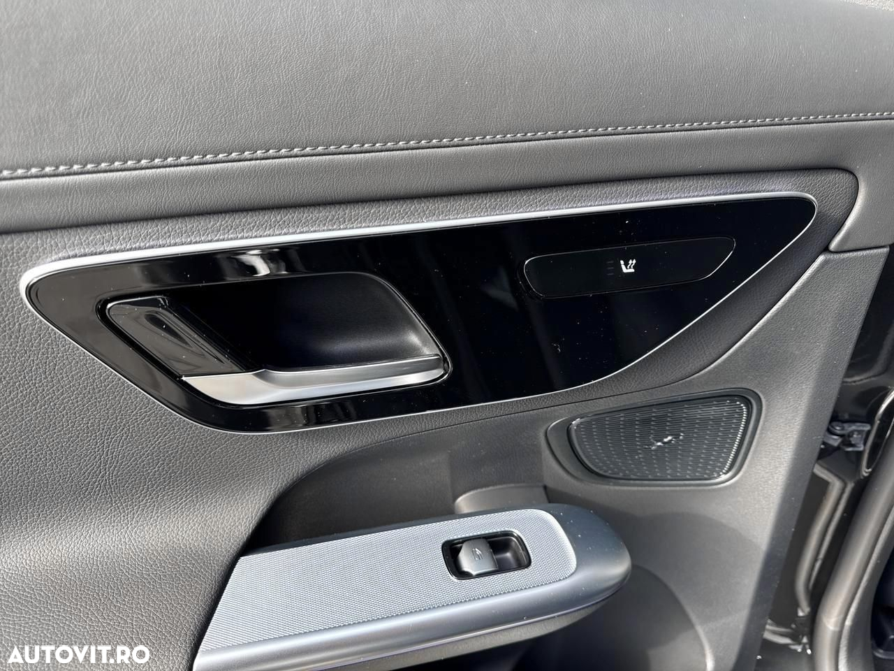 Mercedes-Benz GLC 300 e 4MATIC - 13