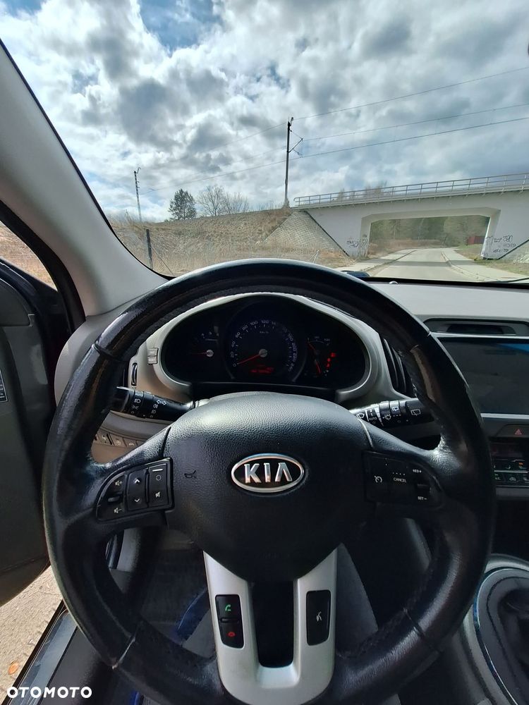 Kia Sportage 1.7 CRDI 2WD Attract - 11