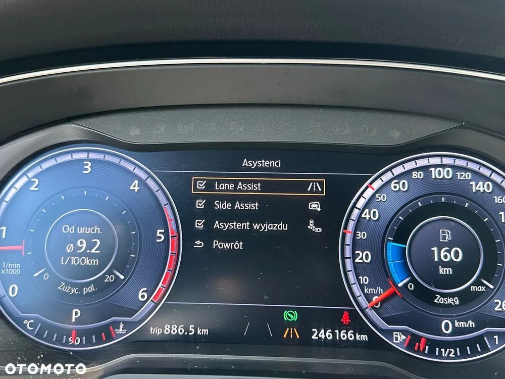 Volkswagen Passat Variant 2.0 TDI SCR DSG Highline - 38