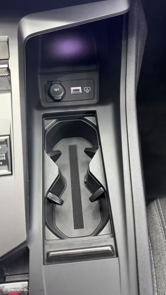 Peugeot 308 1.5 BlueHDi Active EAT8 - 17