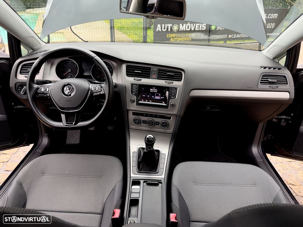 VW Golf 1.6 TDi BlueMotion Trendline - 8