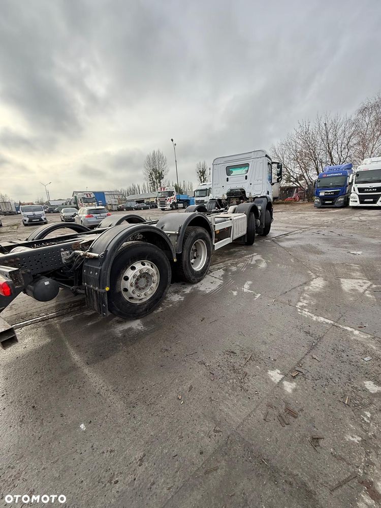 Mercedes-Benz Arocs 3240 8x2 • 3 osie skrętne • Euro 6 • 2018 rok - 11