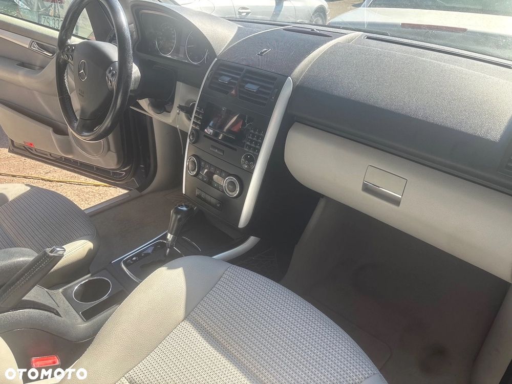 Mercedes-Benz Klasa A 170 Autotronic Avantgarde Grand Edition - 13