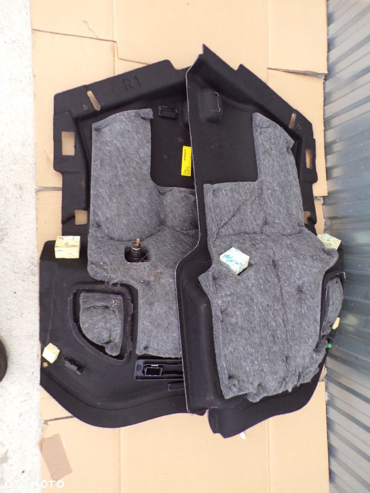 BOCZEK BAGAŻNIKA LEWY PRAWY TYŁ VOLVO XC40 II - 3