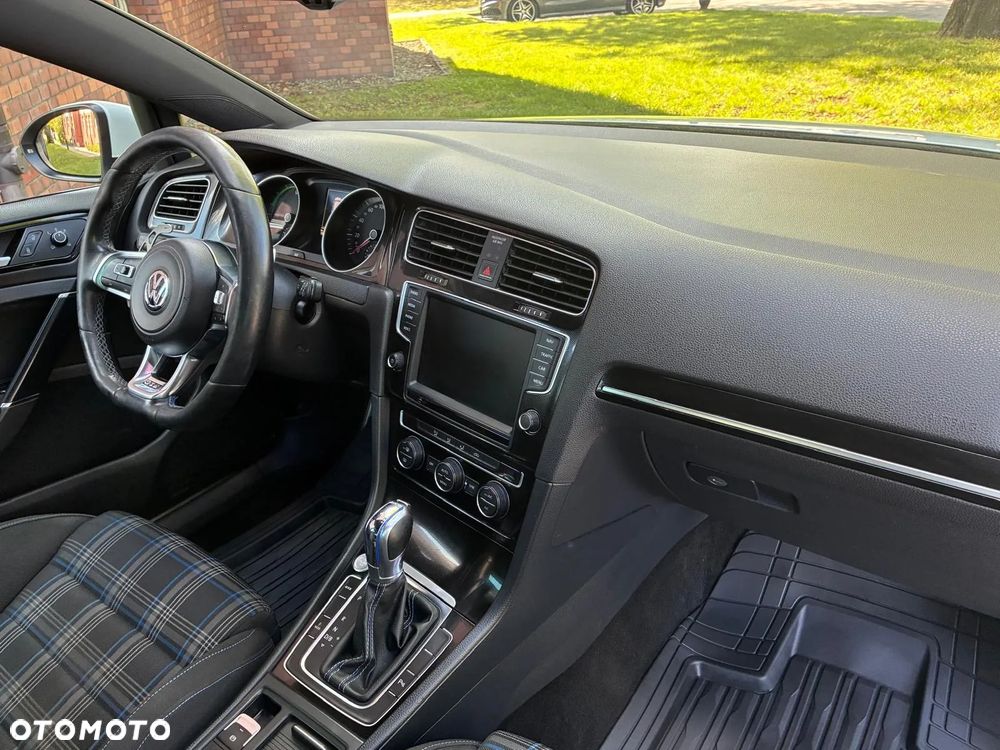 Volkswagen Golf 1.4 GTE Plug-In-Hybrid DSG - 19
