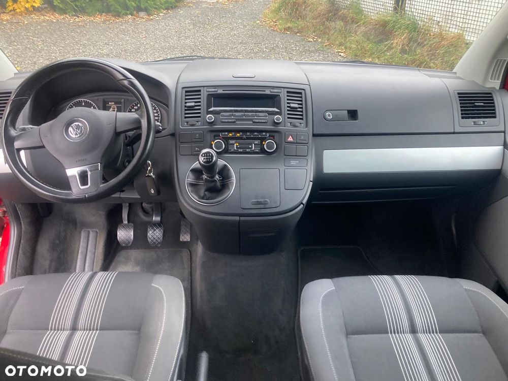 Volkswagen Multivan - 11