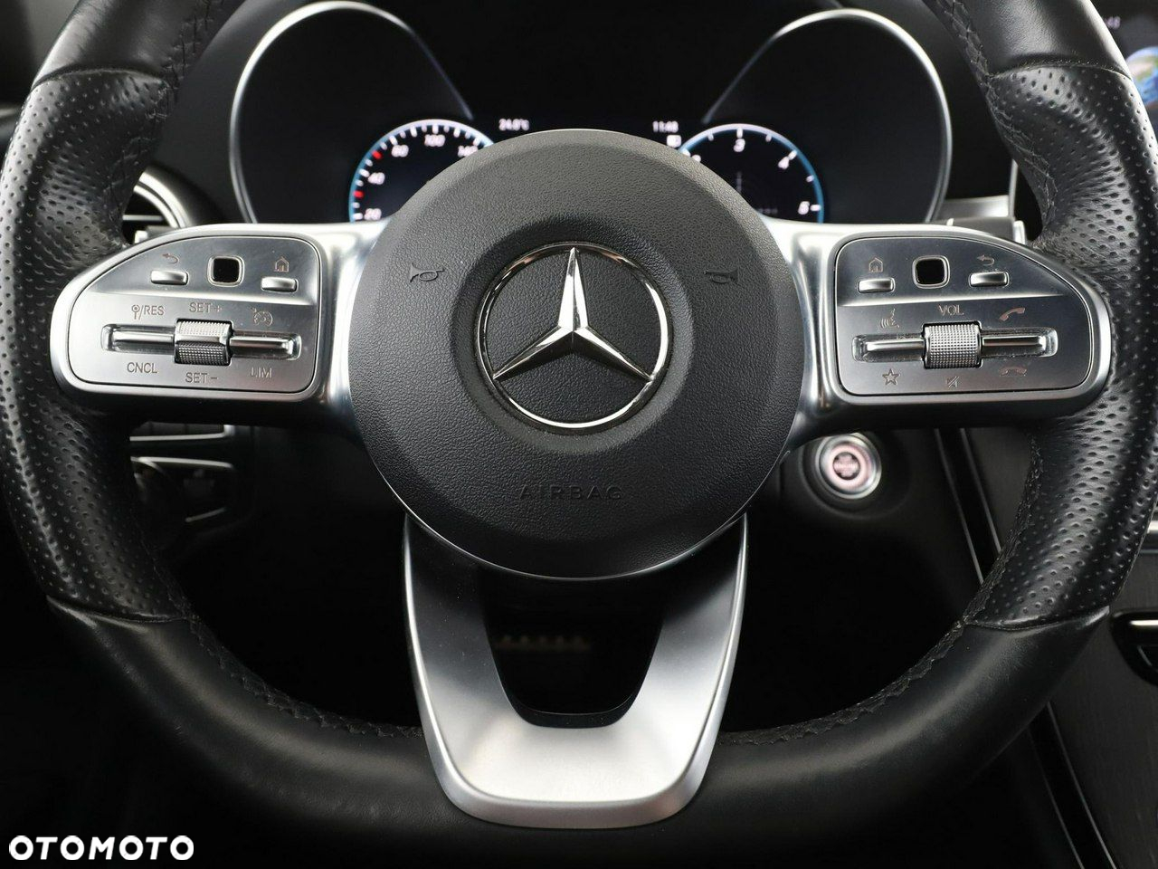 Mercedes-Benz Klasa C 300 d T 4Matic 9G-TRONIC AMG Line - 21