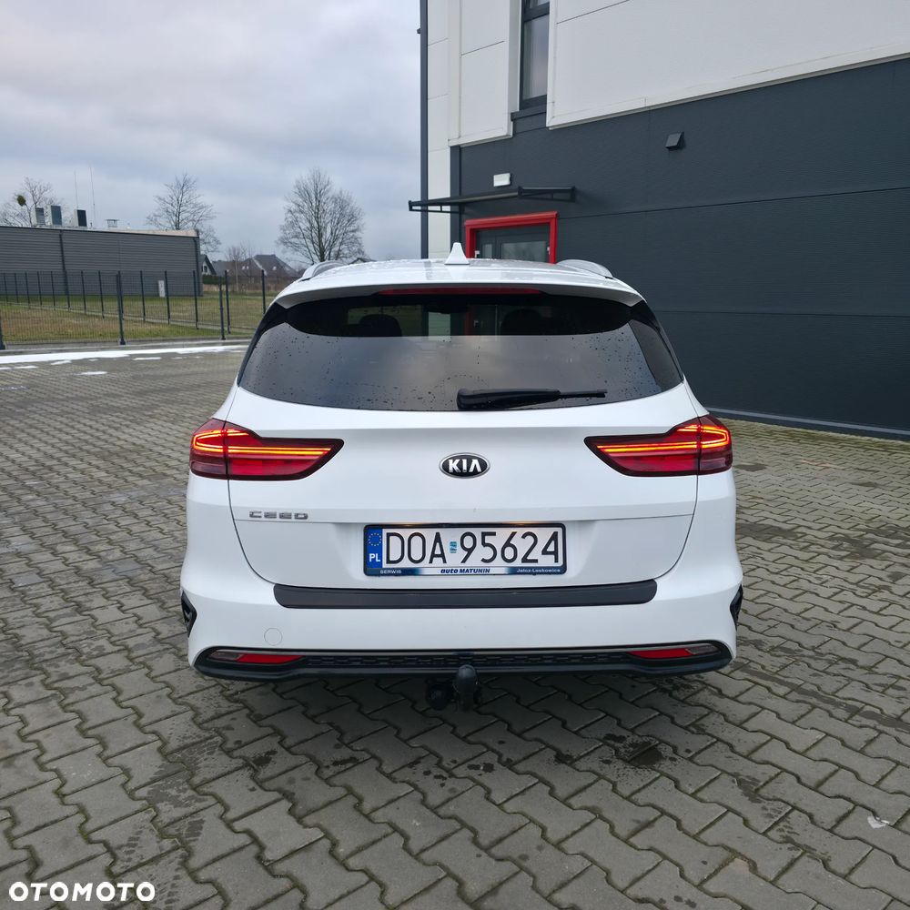 Kia Ceed 1.4 T-GDI OPF Spirit - 9