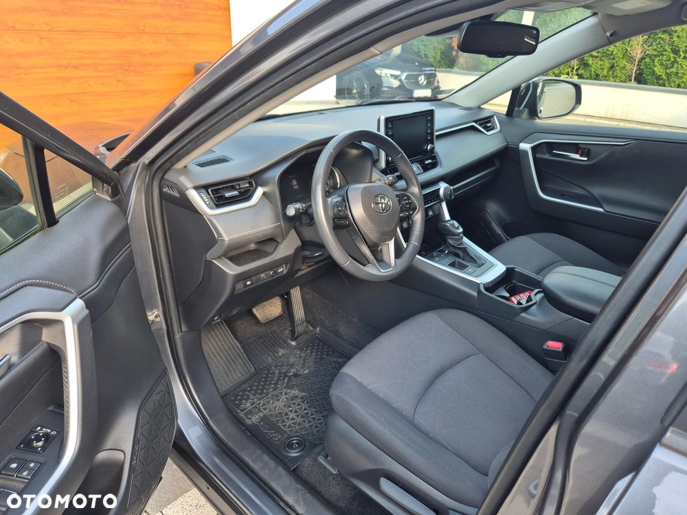 Toyota RAV4 - 24