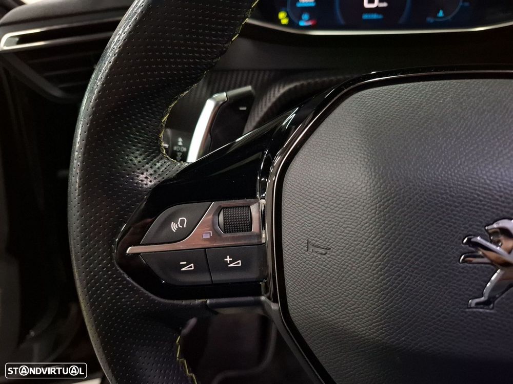 Peugeot 2008 1.2 PureTech GT EAT8 - 16