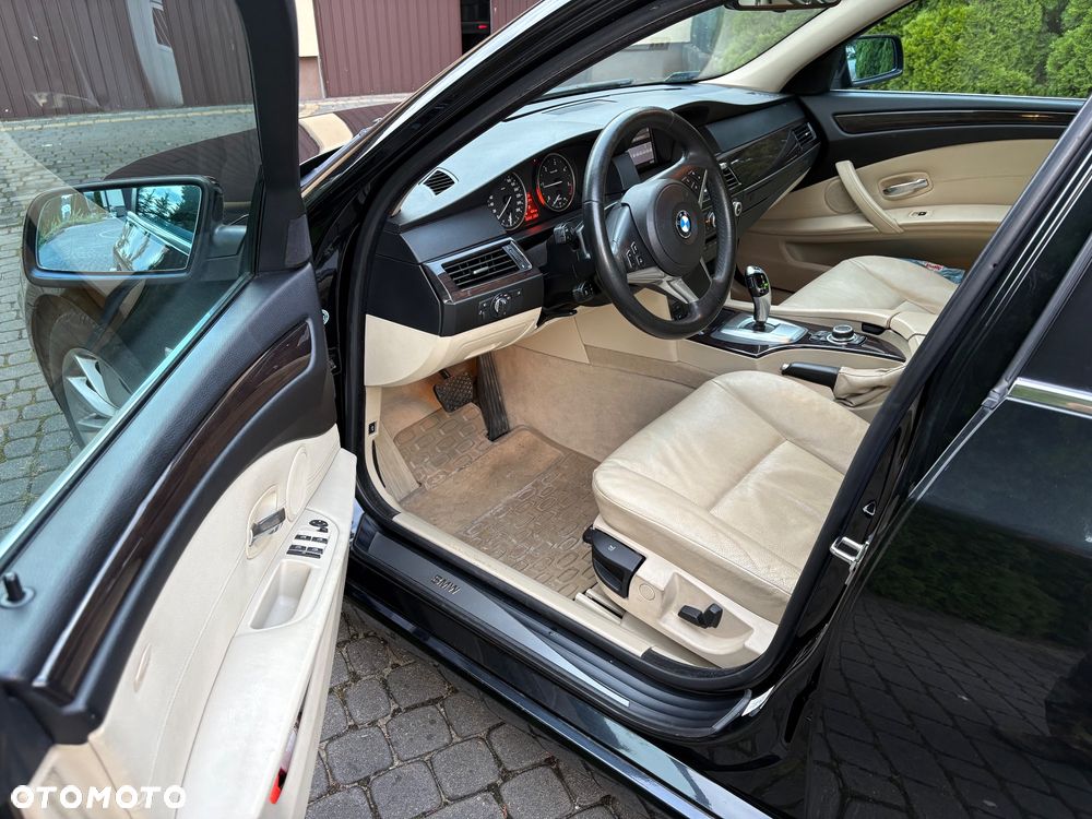 BMW Seria 5 520d - 7