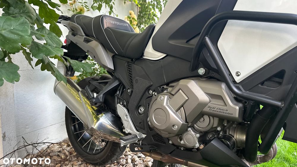 Honda VFR - 21