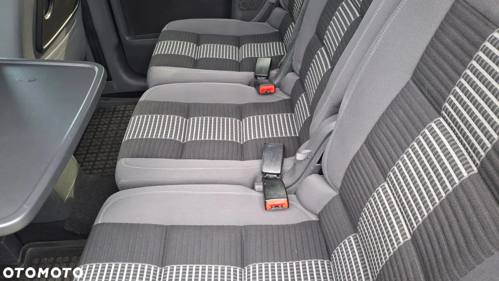Volkswagen Touran 1.6 - 28