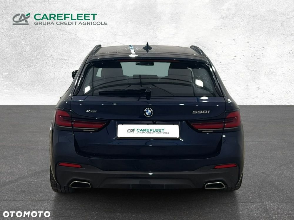 BMW Seria 5 530i mHEV - 6