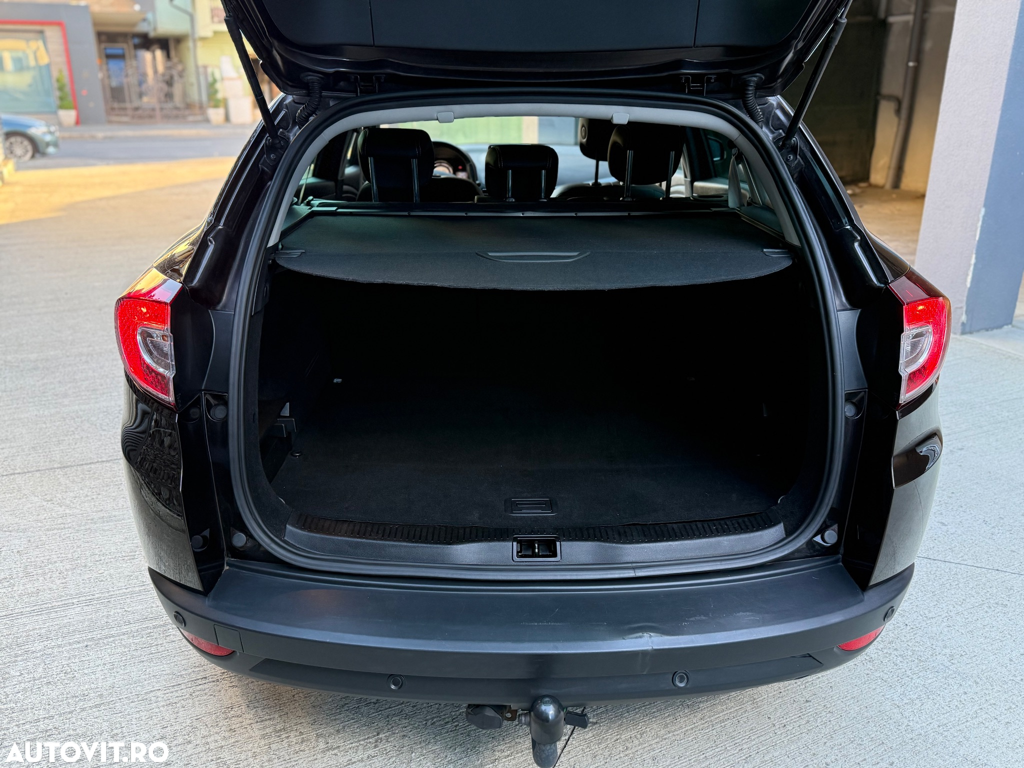 Renault Megane Grandtour ENERGY TCe 130 BOSE EDITION - 14