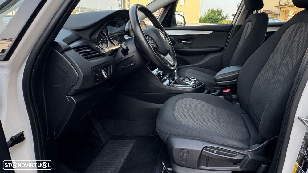 BMW 225xe Active Tourer - 21