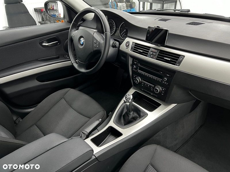 BMW Seria 3 320d - 20