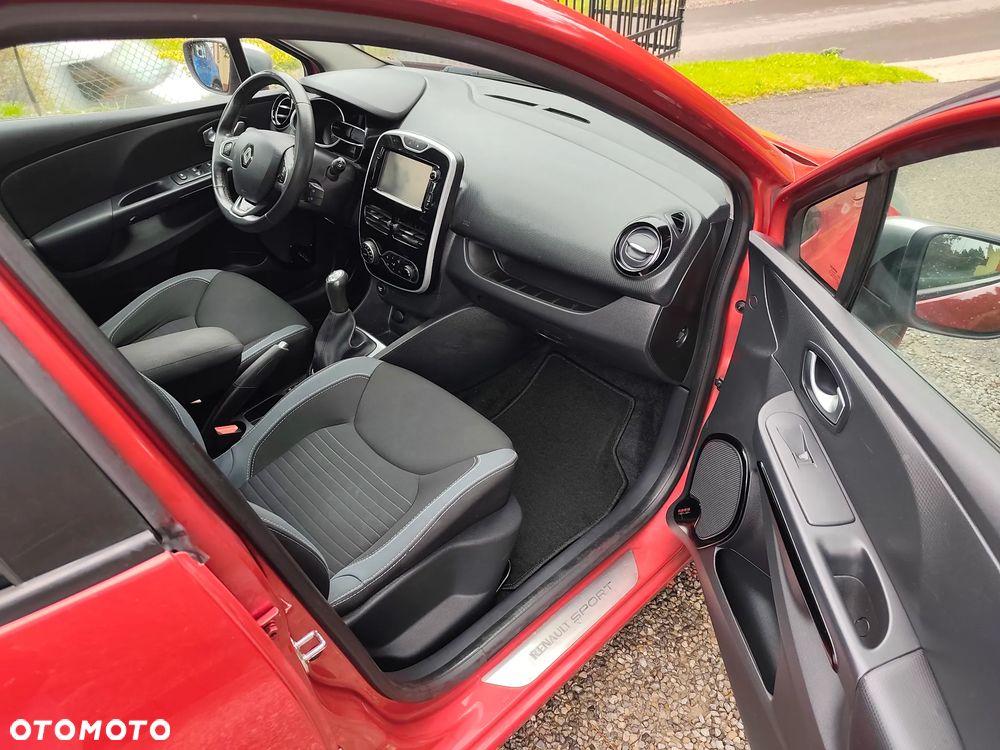 Renault Clio - 16