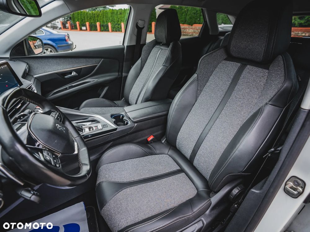 Peugeot 3008 PureTech 130 Stop & Start GPF EAT8 Allure Business-Paket - 31