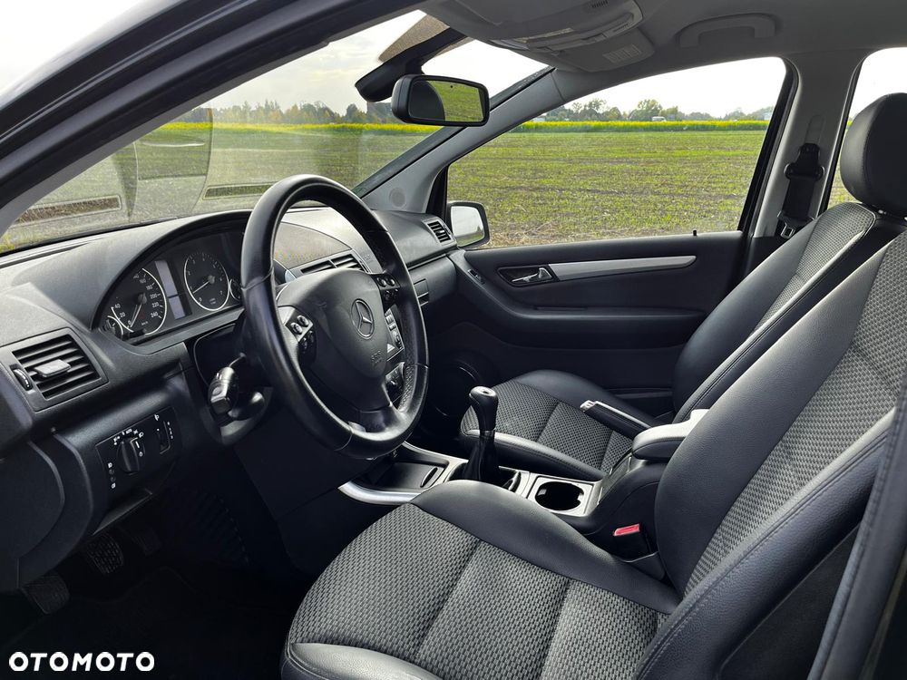 Mercedes-Benz A-Class 2009 photo 5