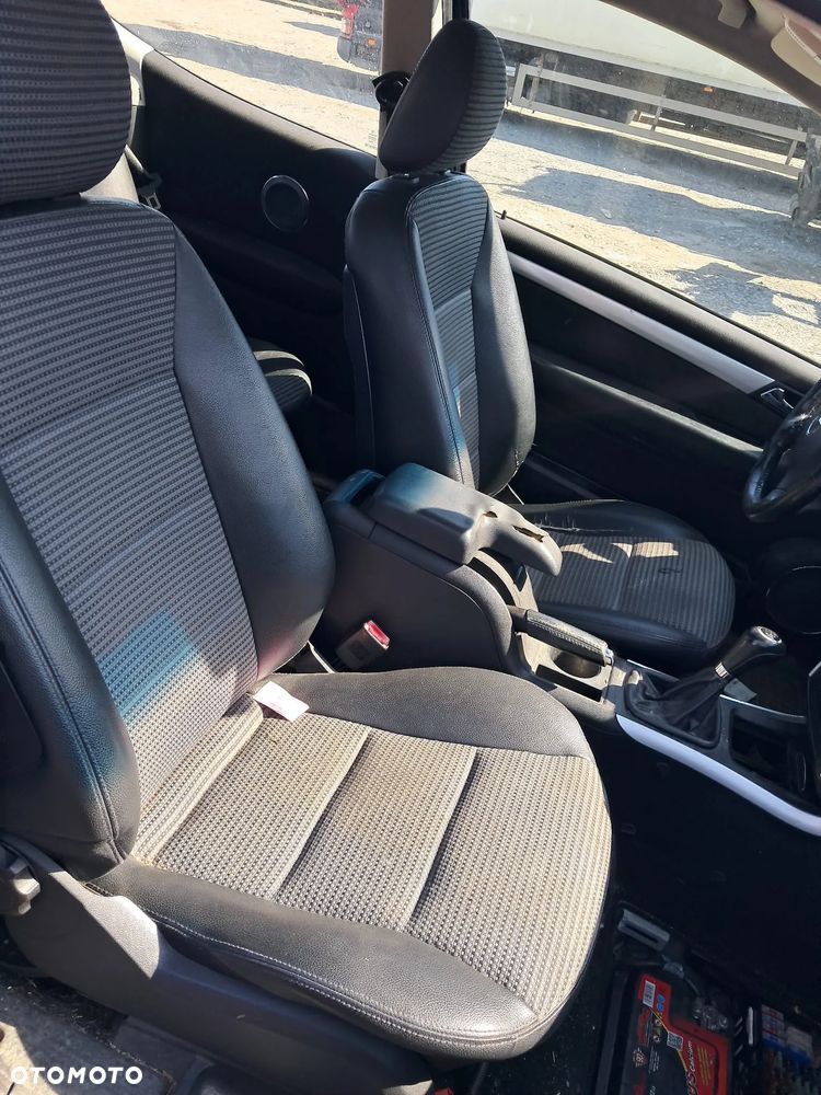 MERCEDES A KLASA II W169 2004 2.0 CDI  640942  KOD LAK: 160 - 5