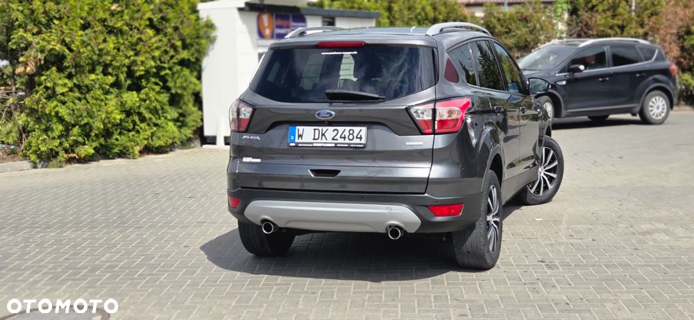Ford Kuga 1.5 EcoBoost 2x4 Titanium - 12