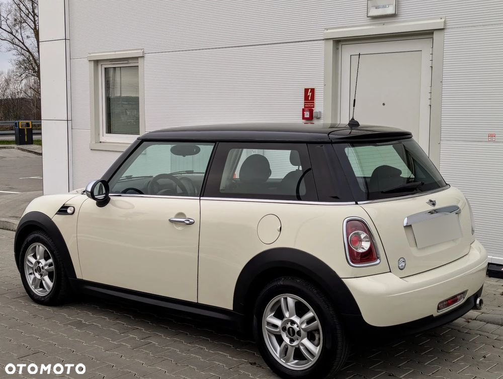 MINI ONE D - 2