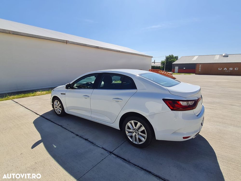 Renault Megane TCE 140 GPF Zen - 2