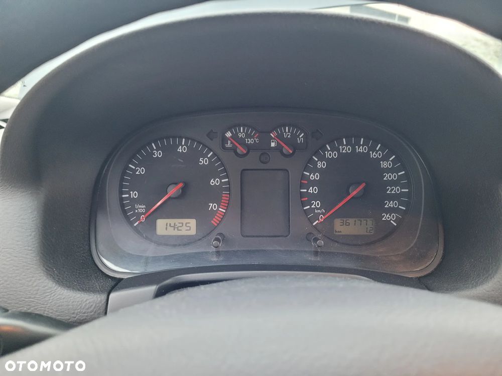 Volkswagen Golf Variant 2.0 Trendline - 15