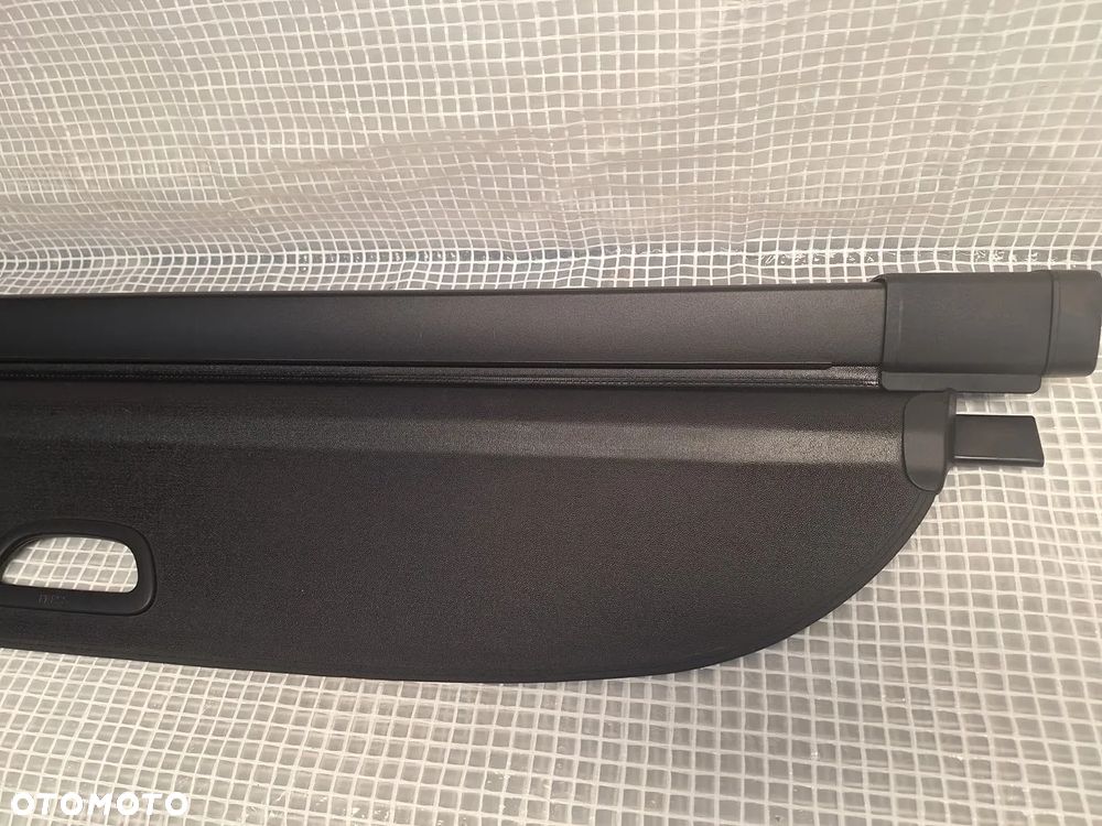 roleta bagaznika mercedes cla a117 x117 2011-2018 orginal demontaz - 3