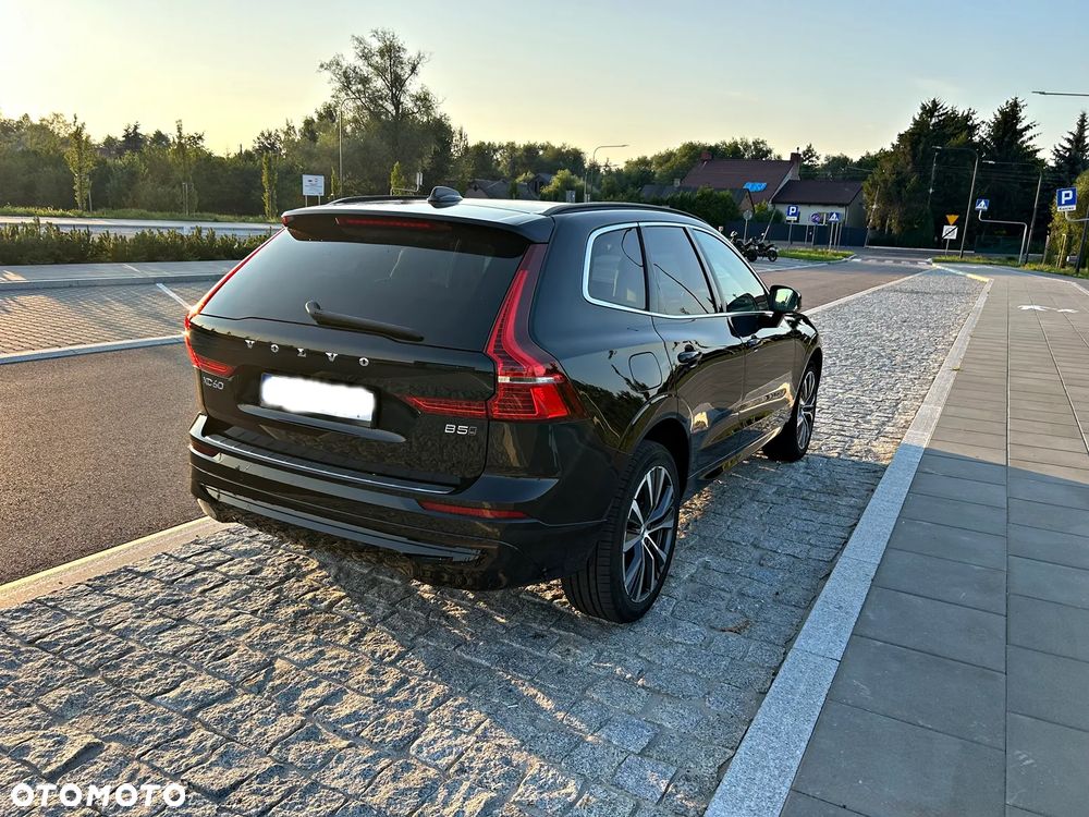 Volvo XC 60 B5 B AWD Plus Bright - 8